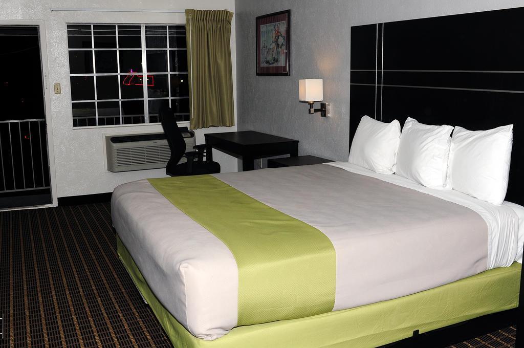 Quality Inn Gonzales Exterior photo