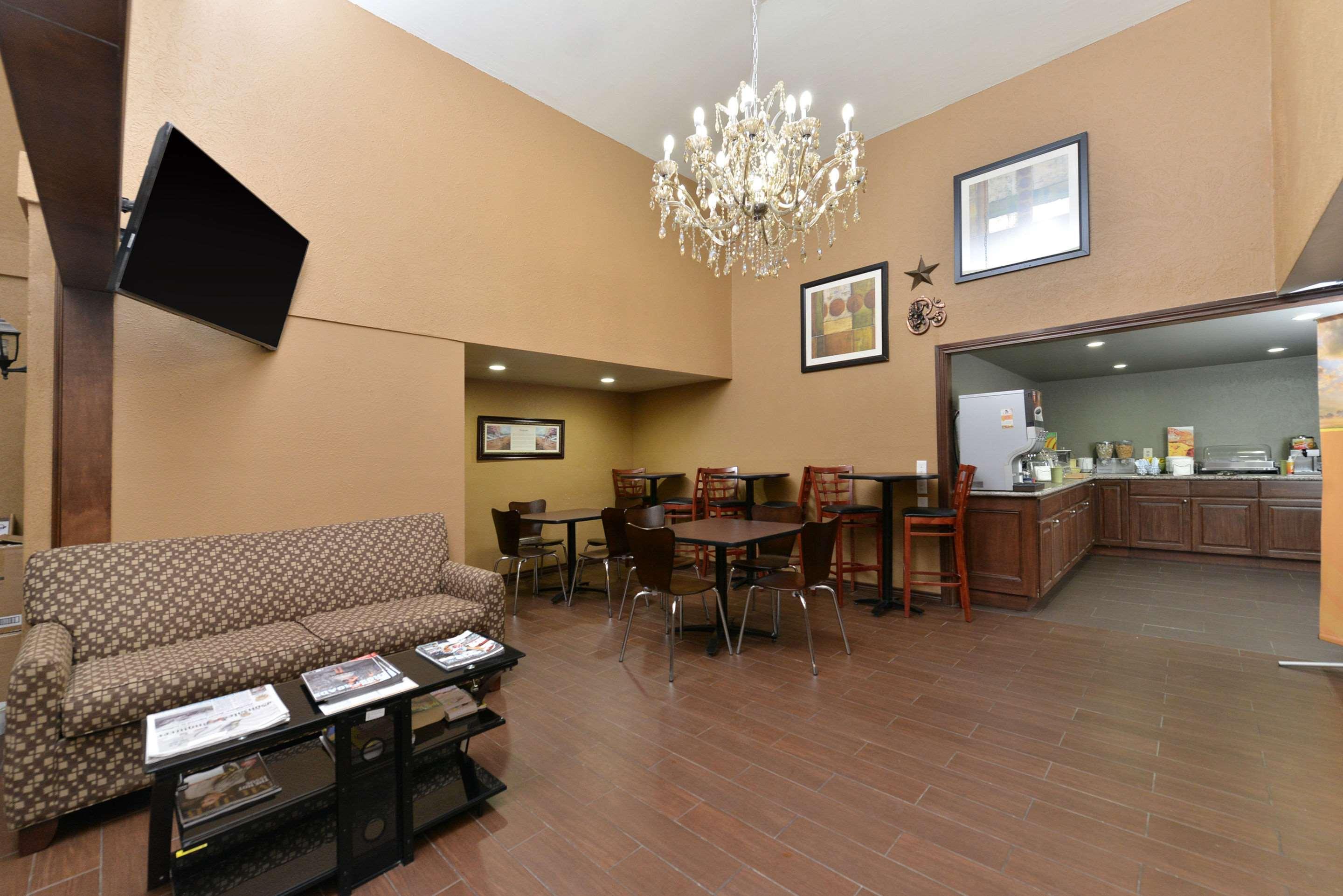 Quality Inn Gonzales Exterior photo