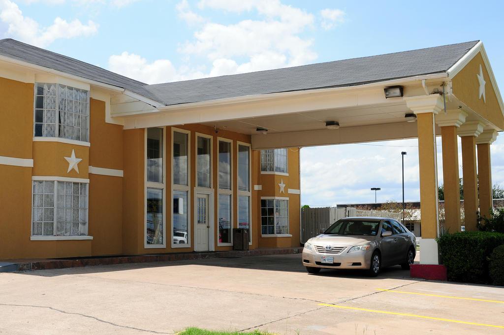Quality Inn Gonzales Exterior photo