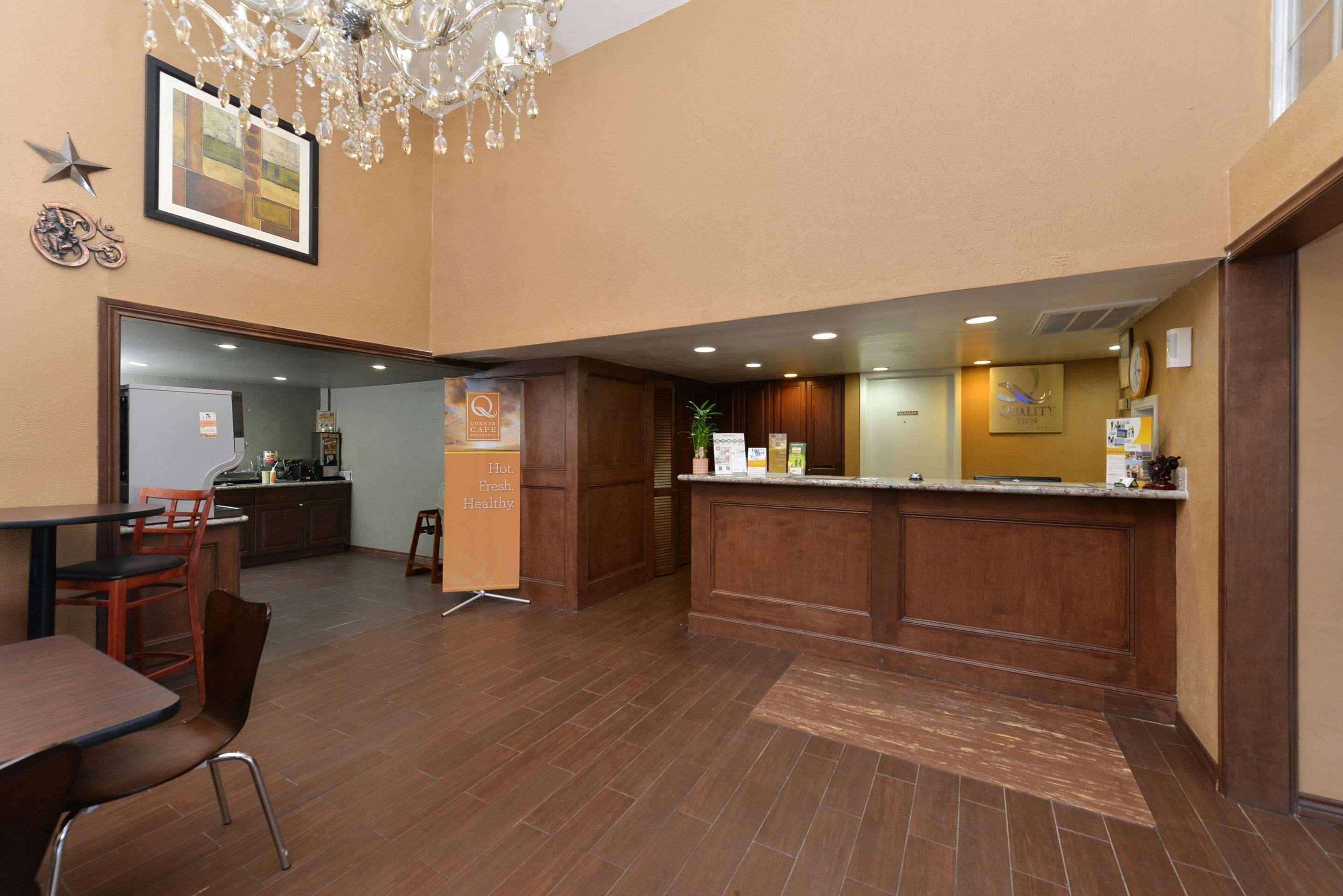Quality Inn Gonzales Exterior photo